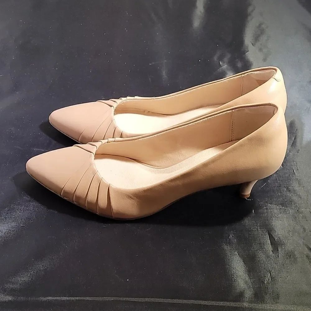 CLARKS COLLECTION ULTIMATE COMFORT SHOES - Picture 6 of 15